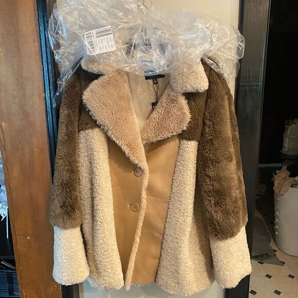 STEVE MADDEN Willow Faux Fur Color Blocked Coat Size Large - Picture 4 of 7